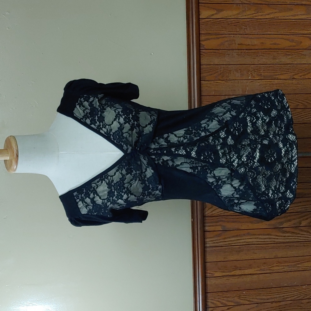 Volume One Vintage Lace T Top S\M